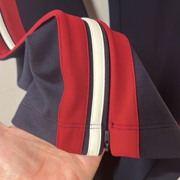 NWT Lululemon Cover your Tracks pants. Size 12. Red, white, navy blue.
LL22 - Picture 3 of 12